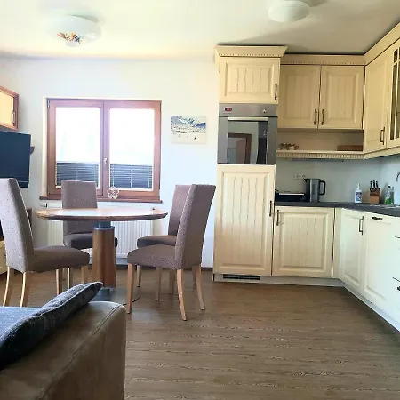 Katja קרנייסקה גורה