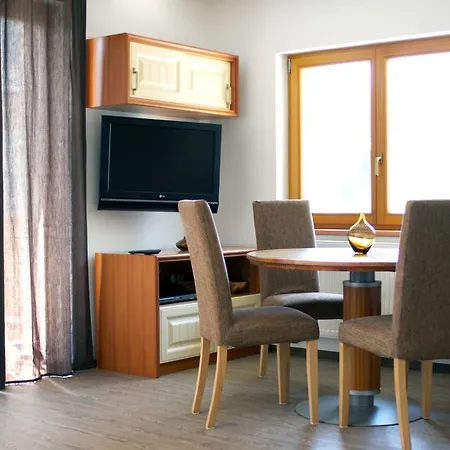 Katja * קרנייסקה גורה